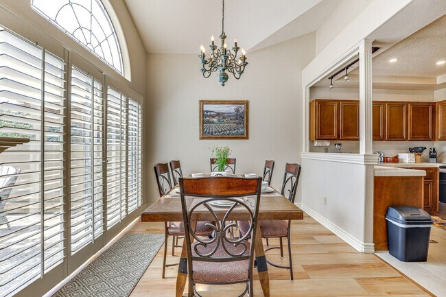 Building Photo - 29695 Circle R Greens Dr