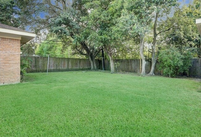 Building Photo - 9206 Bassoon Dr