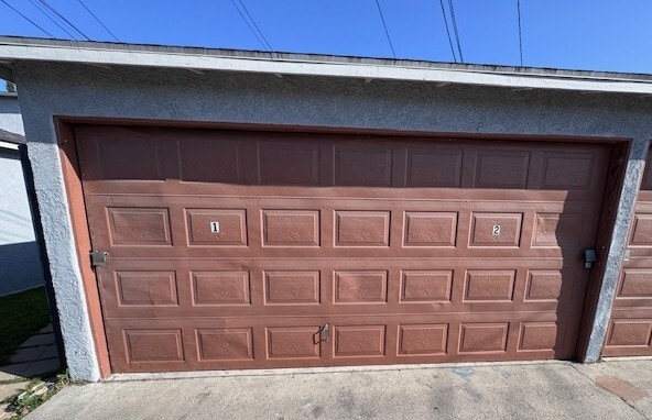 Shared Garage - 3413 W Alameda Ave