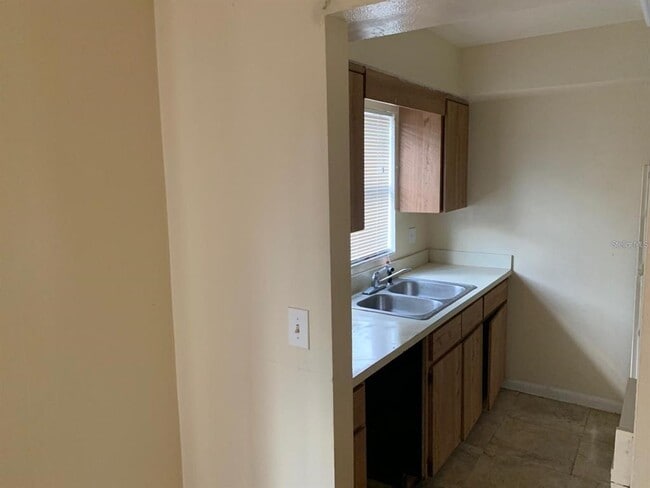 Building Photo - 2556 Chestnut Woods Dr