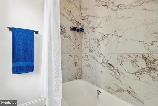 Building Photo - 42 E Haines St