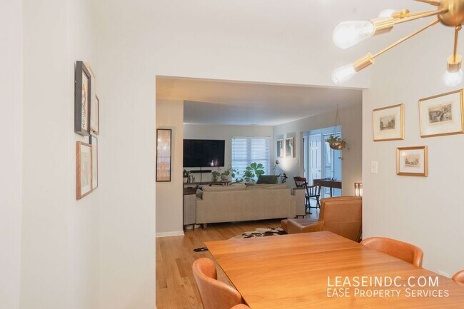 Building Photo - 1325 13th St NW