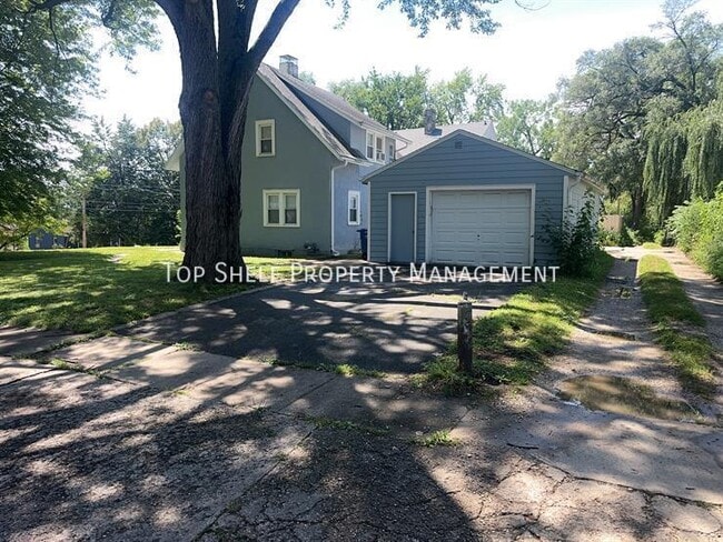 Building Photo - 418 E Sheridan-