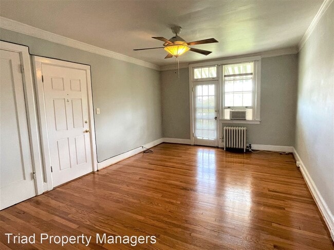 Building Photo - 2 br, 1 bath House - 1013 North Elm St. #C7