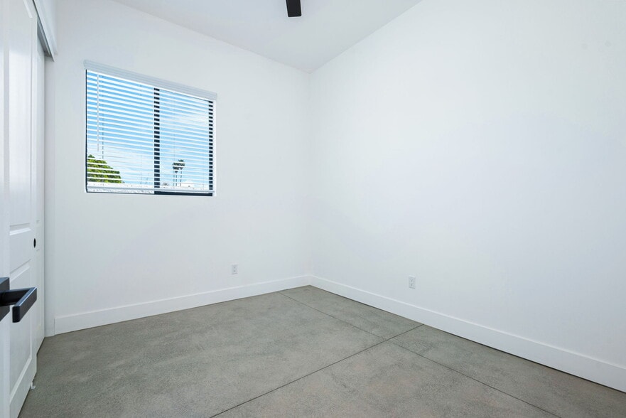 Building Photo - 74360 Goleta Ave