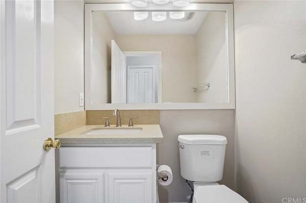 Building Photo - 110 Lessay-