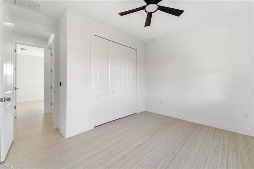 Building Photo - 5306 Lee St