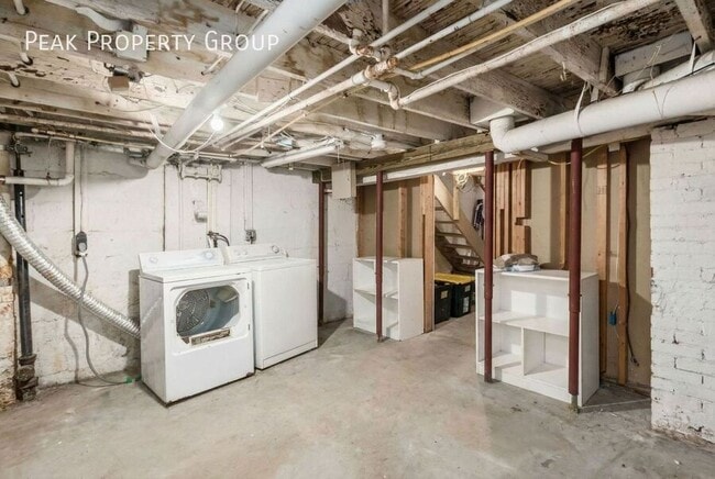 Building Photo - 204 Chittenden Ave