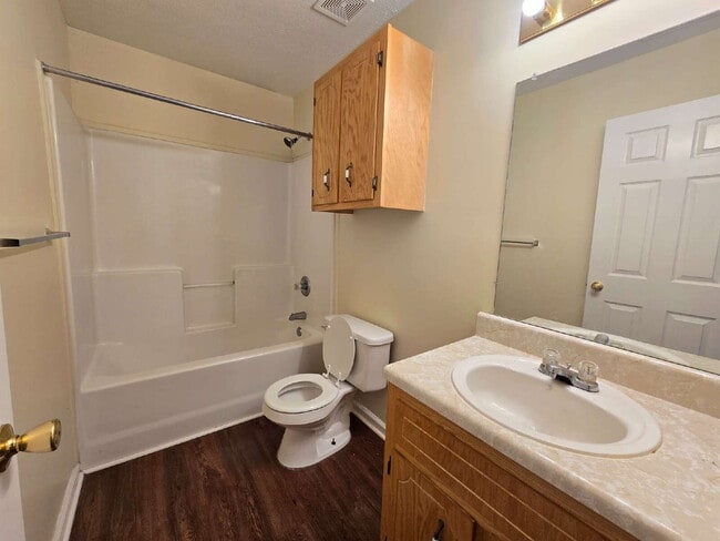 Building Photo - 273 Executive Ave