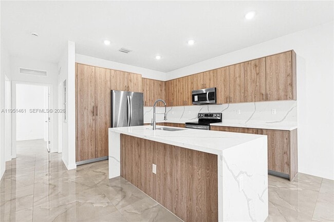 Building Photo - 22431 SW 125th Ave