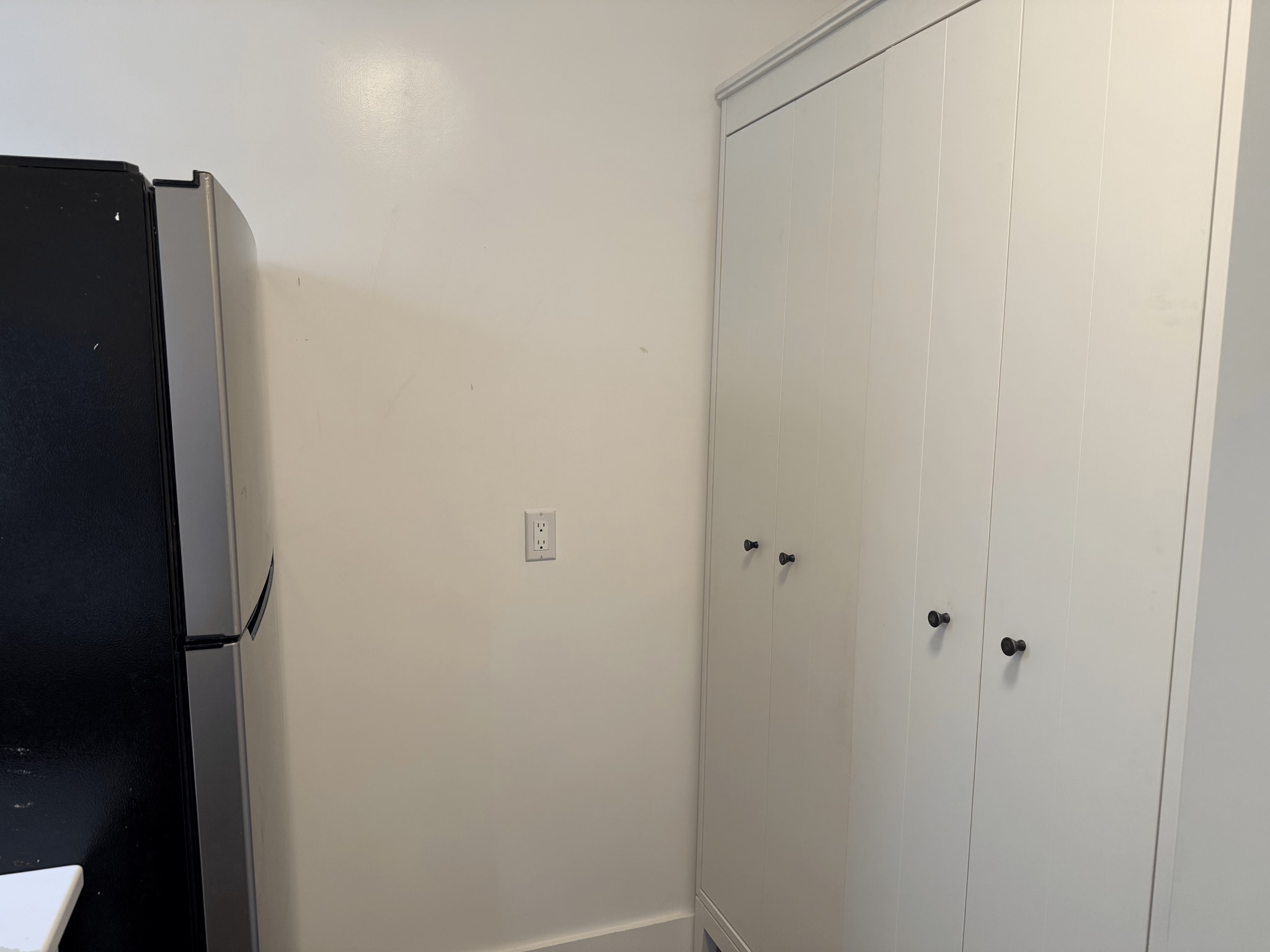 Kitchen Storage Pantry - 4228 Lockwood Ave