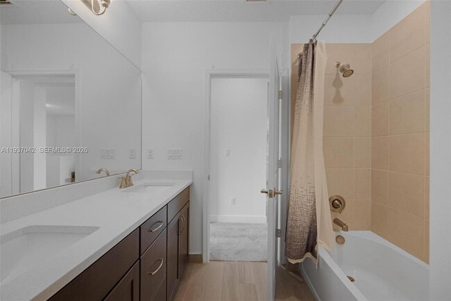 Building Photo - 4317 Lago Dr