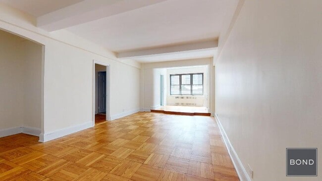 Primary Photo - 141 E 56th St