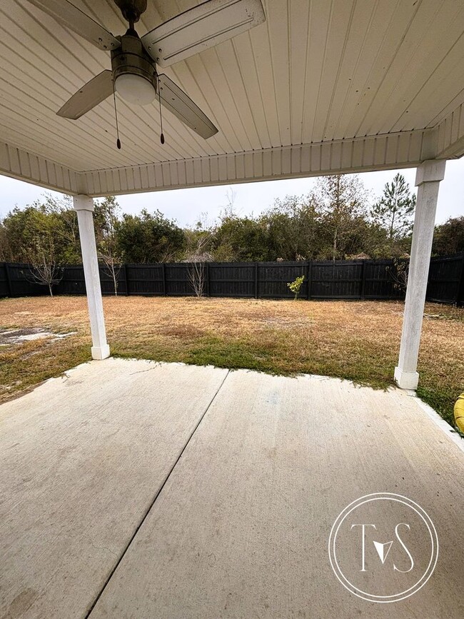 Building Photo - 43 Persimmon Blvd