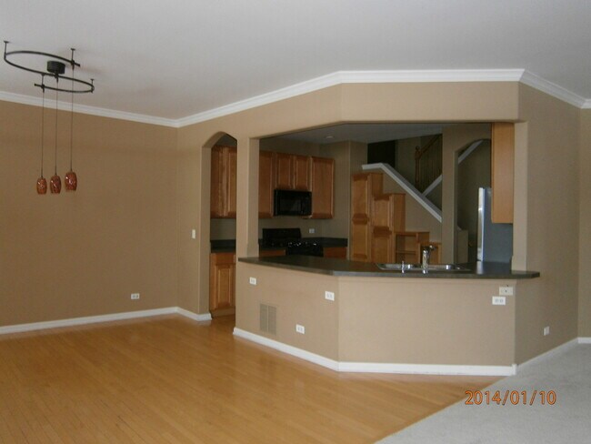 Building Photo - 431 Nelson Dr