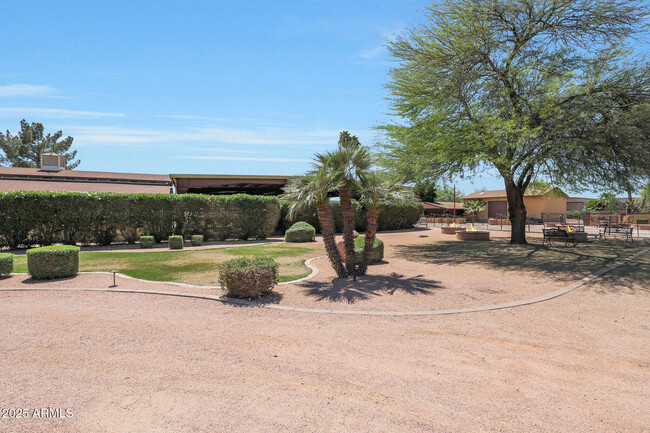 Building Photo - 10825 N 85th Pl