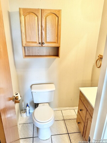 Building Photo - 821 Nancy Ln