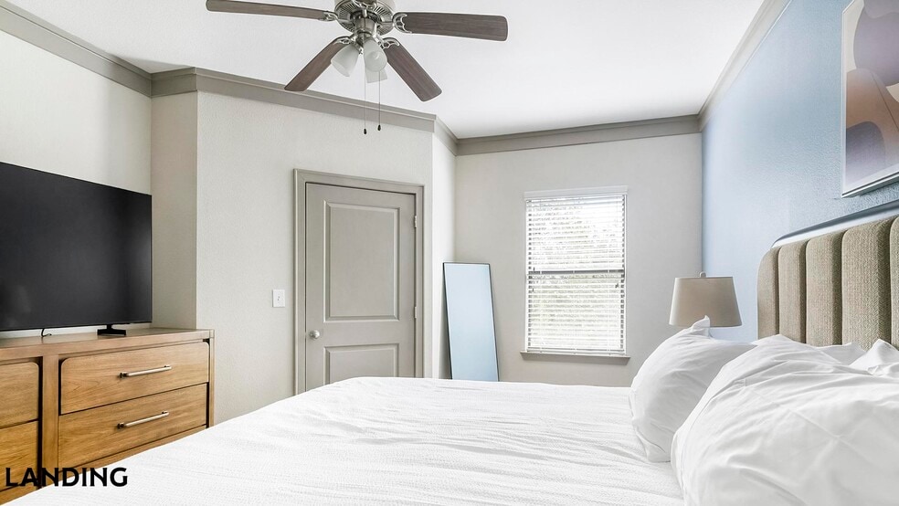 Building Photo - 18021 Kingsland Blvd