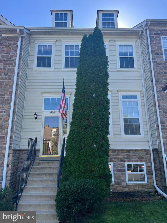 Building Photo - 403 Yorkshire Ridge Ct