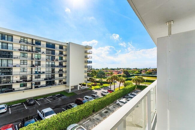 Building Photo - 3450 S Ocean Blvd