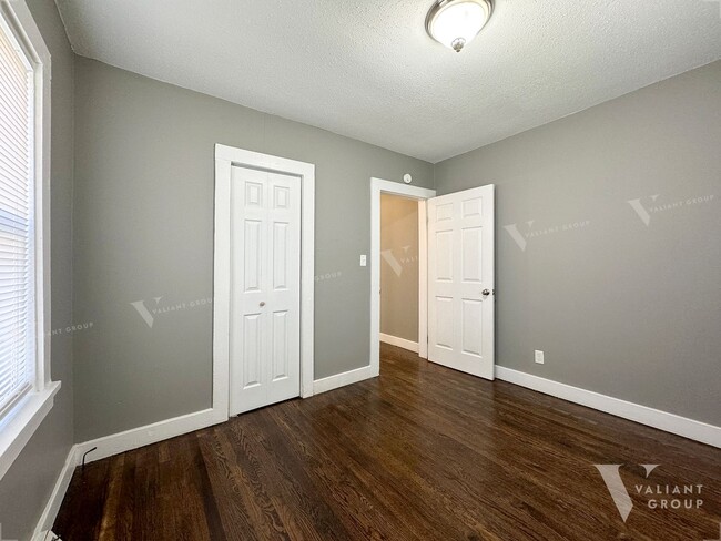 Building Photo - Charming Two-Bedroom, One-Bathroom Rental ...