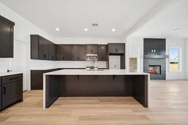 Building Photo - Modern 4/2.5 New Construction