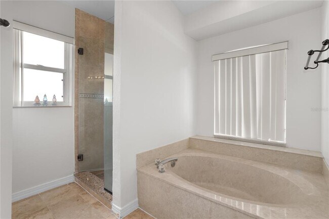 Building Photo - 12778 Waterhaven Cir