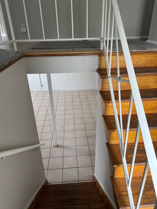 Building Photo - 3 Bedroom Single Family Home in Gahanna