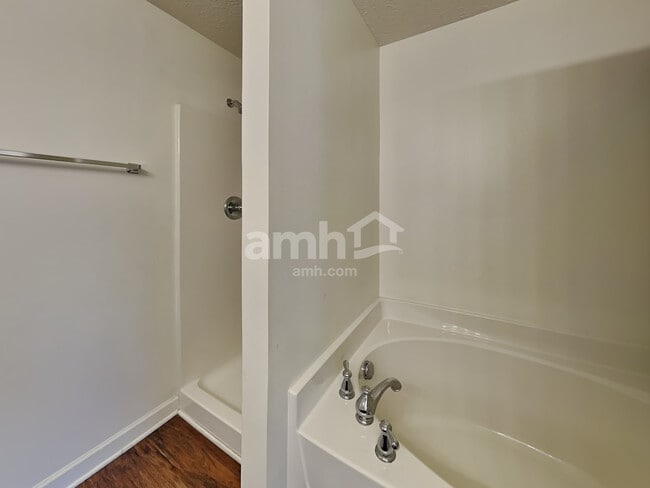 Building Photo - 645 Smoky Mountains Dr
