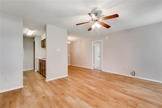 Building Photo - 10616 Mellow Meadow Dr