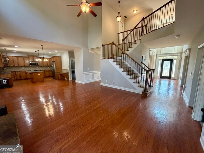 Building Photo - 301 Conway Ct