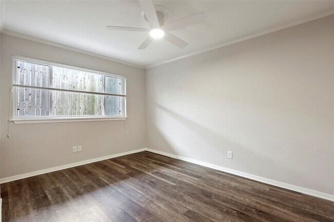 Building Photo - 4040 San Felipe St