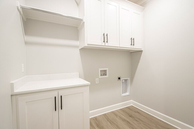 Building Photo - New Construction 3 bed 2 1/2 Bath, 2,020 s...