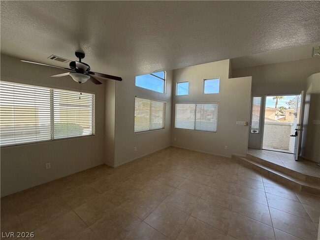 Building Photo - 1020 Allure Dr