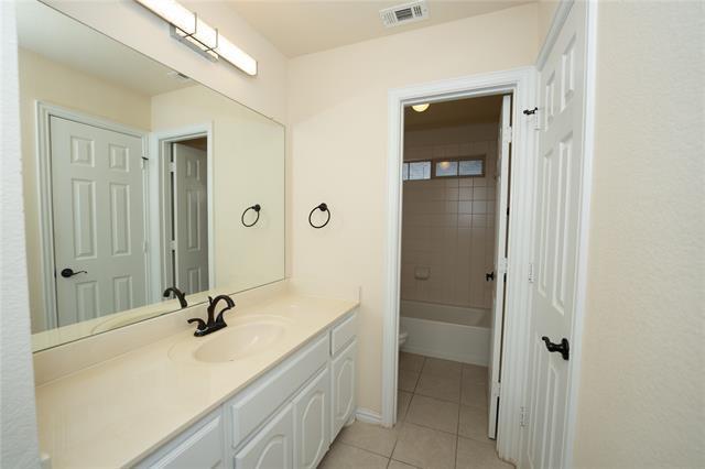Building Photo - 7860 Ashcroft Ln