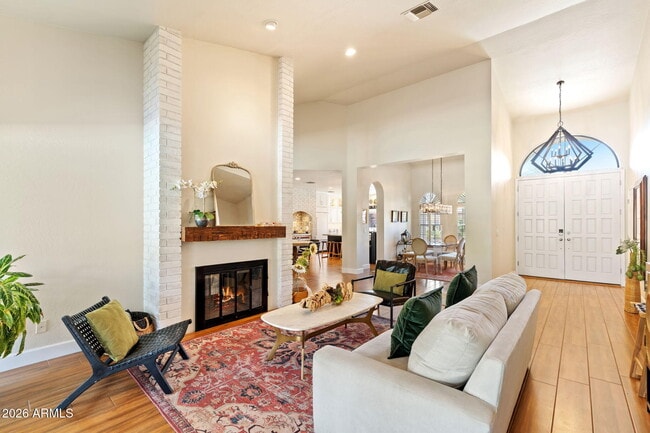 Building Photo - 12917 N 75th St