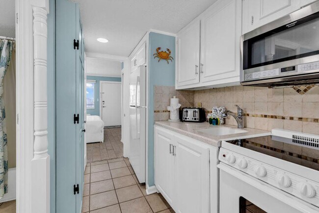 Building Photo - 2001 S Ocean Blvd