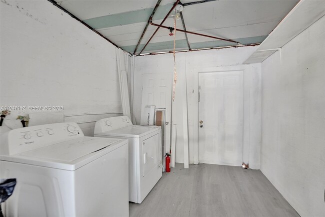 Building Photo - 5657 Grant St