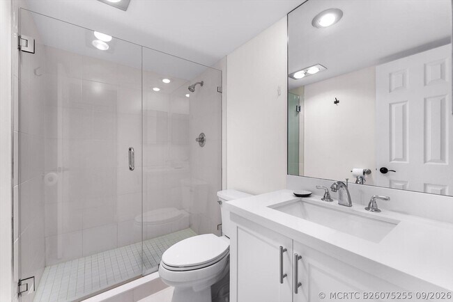 Building Photo - 3051 N Course Dr