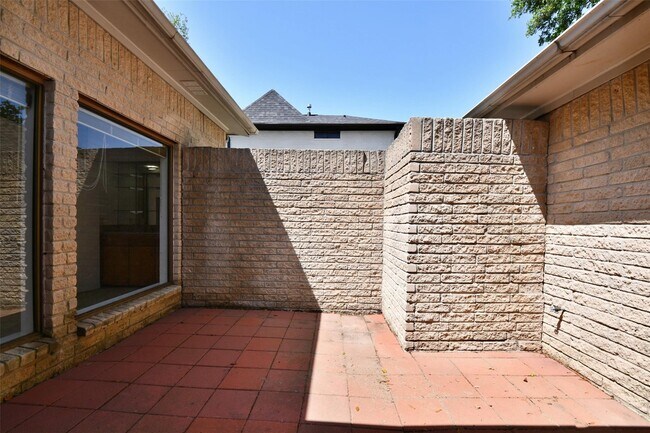 Building Photo - 7718 Moondance Ln