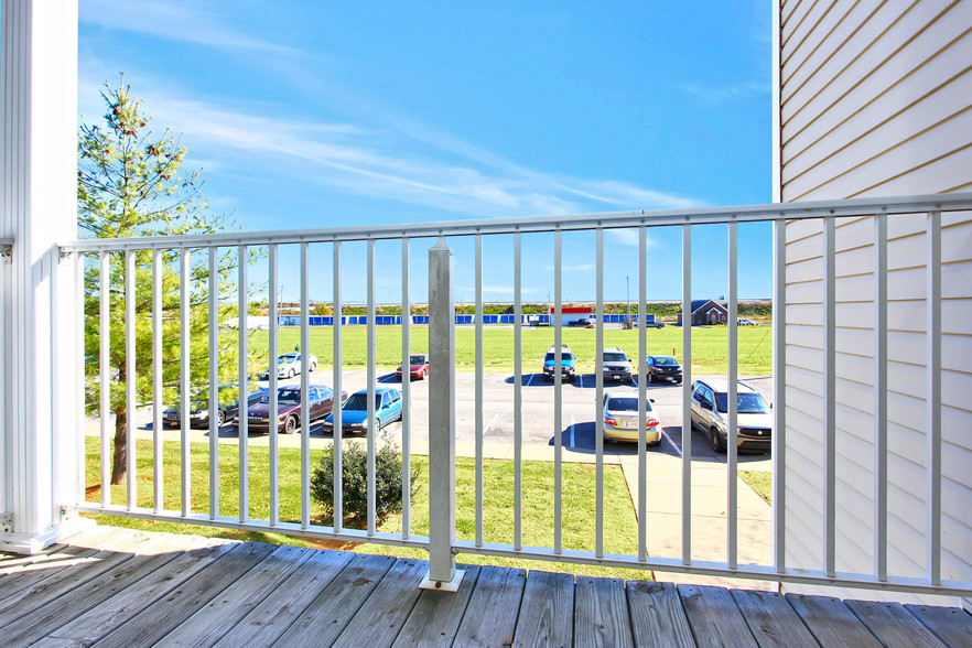 Balcony - Morris Estates Apartments