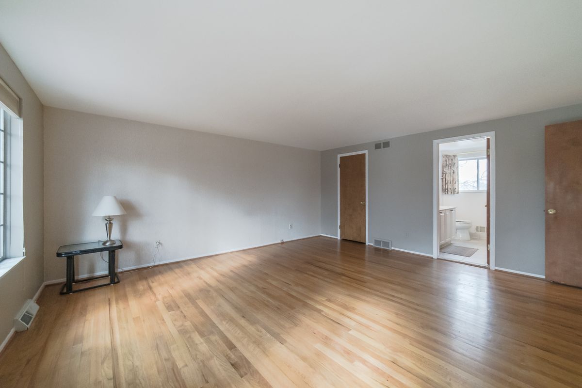 Building Photo - 1587 3 Lakes Dr