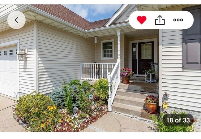 Building Photo - 3900 Sparrow Ct
