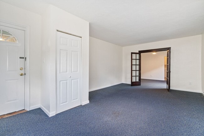 Building Photo - CHARMING & FULLY UPDATED 2 BED/1 BATH HOME IN HEART OF BEECHVIEW
