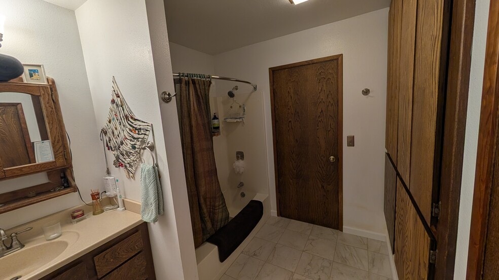 Building Photo - 14760 Echo Ridge Dr