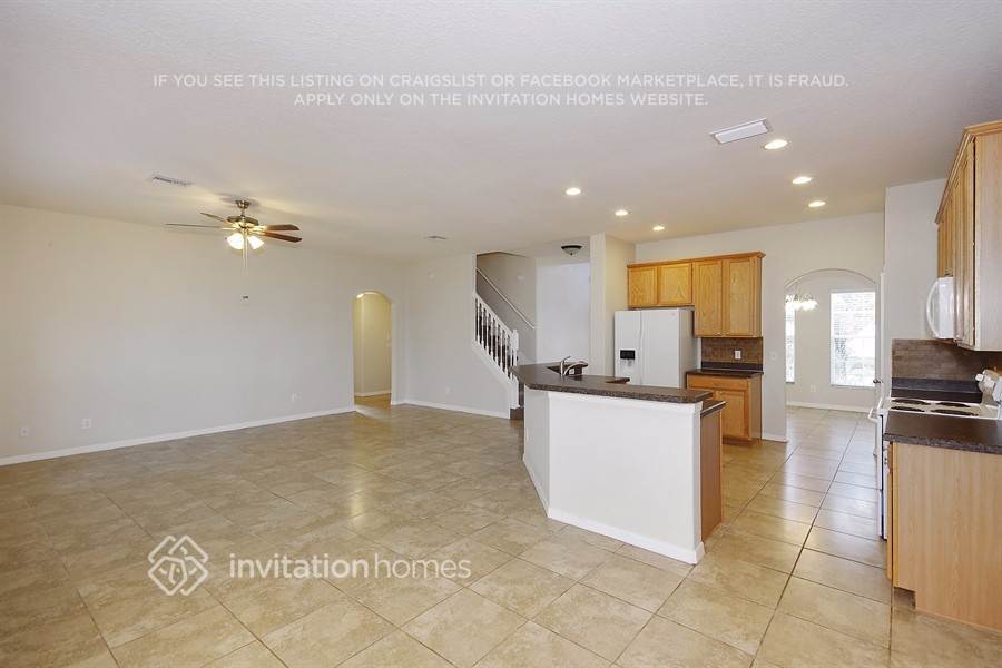 Building Photo - 2548 Sand Hill Point Cir