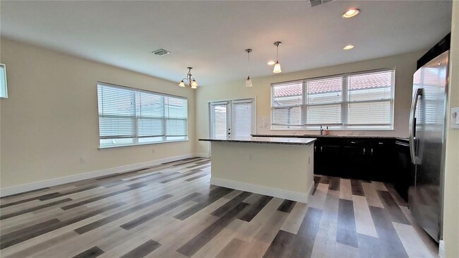 Building Photo - 3118 Camino Real Dr N