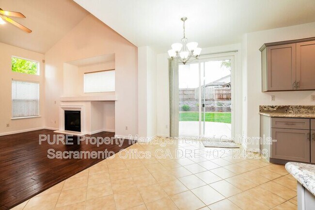 Building Photo - 2011 Misty Meadow Dr