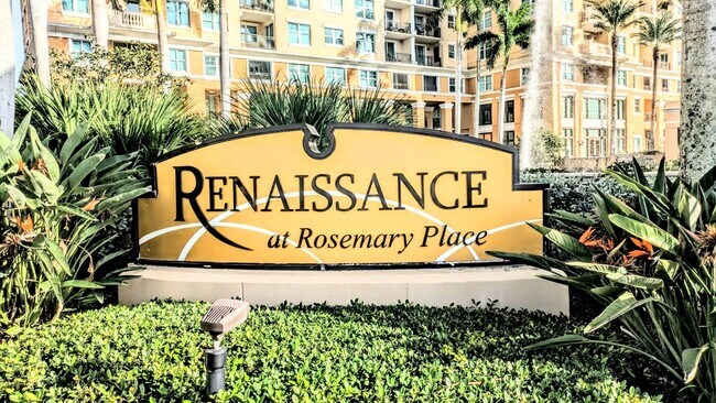 Building Photo - Annual (furniture Optional) furnished/Seasonal/short term 2 bedroom 2 bath In the Renaissance