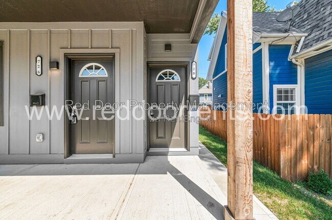 Building Photo - 728 Parkway Ave